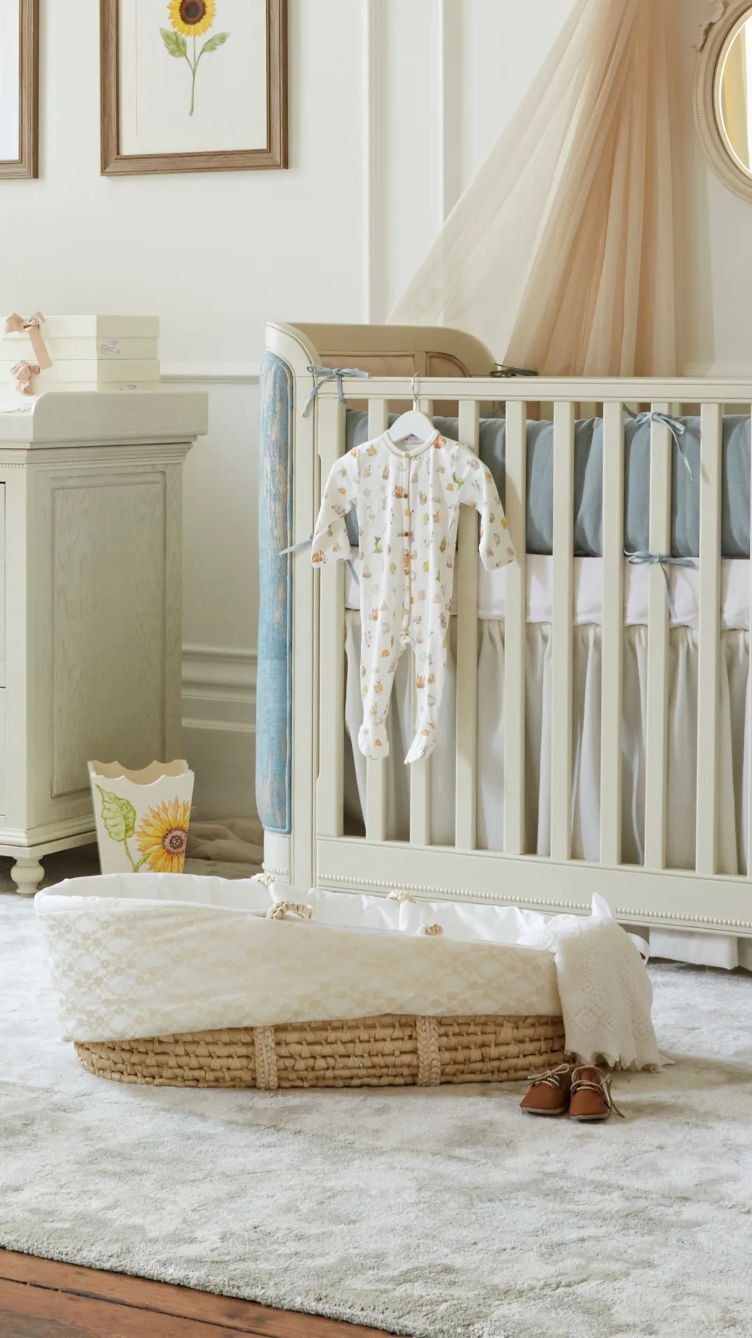Ayesha Luxury Moses Basket