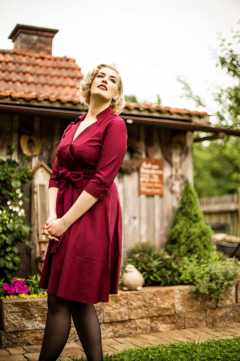 BerriesJam - Deep-V Neck Classical Bow Belt Vintage Swing Dress