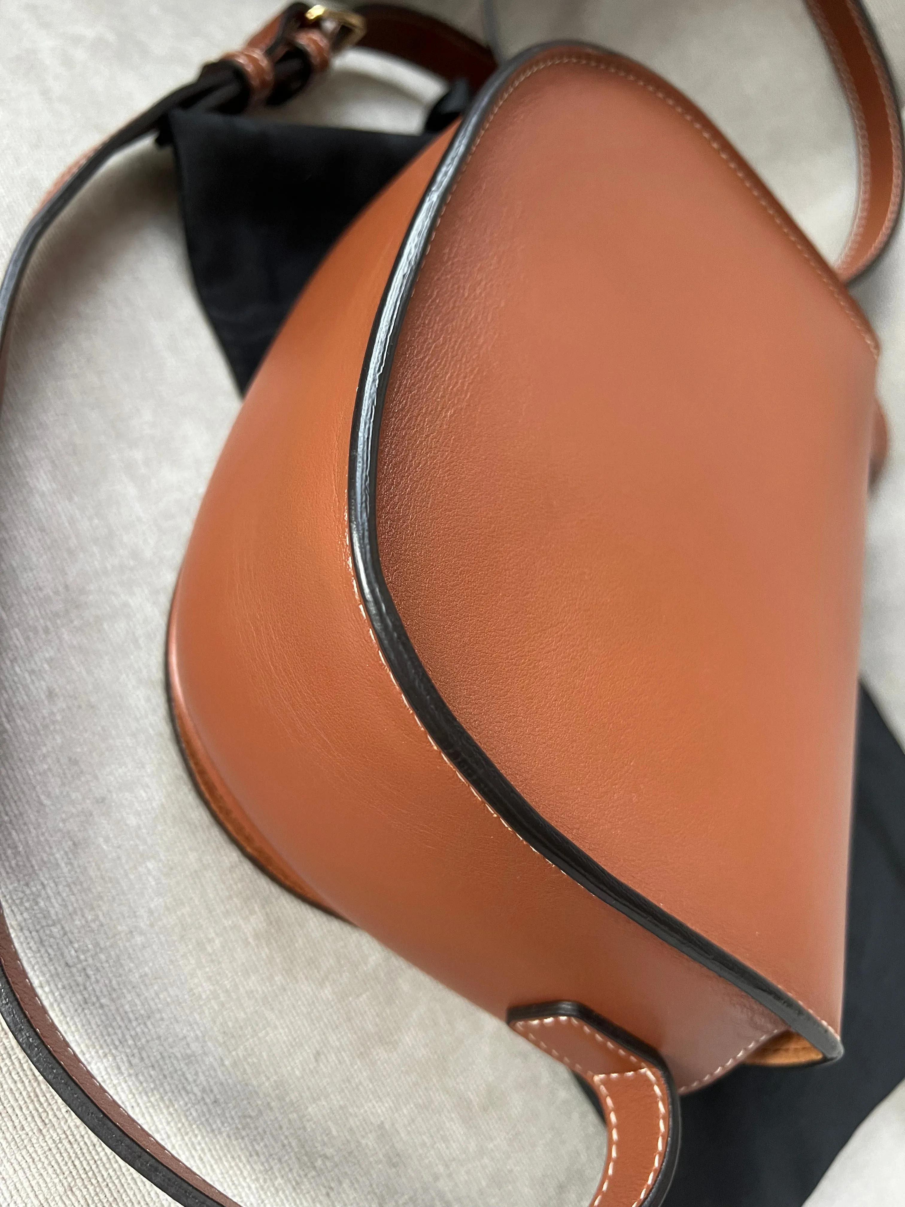 Celine Folco Cuir Triomphe in Smooth Calfsin (RRP £1830)