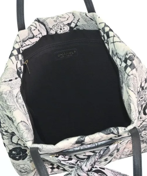 CHANEL Totes