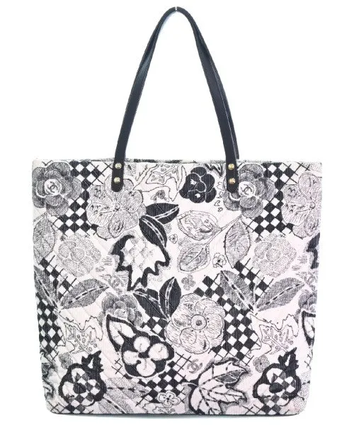 CHANEL Totes