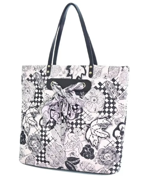 CHANEL Totes