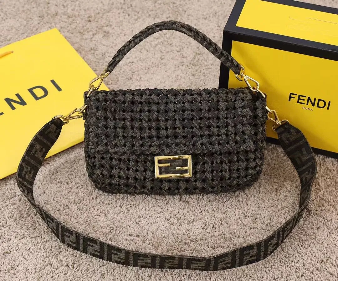 Designer Purses - FND - 6579