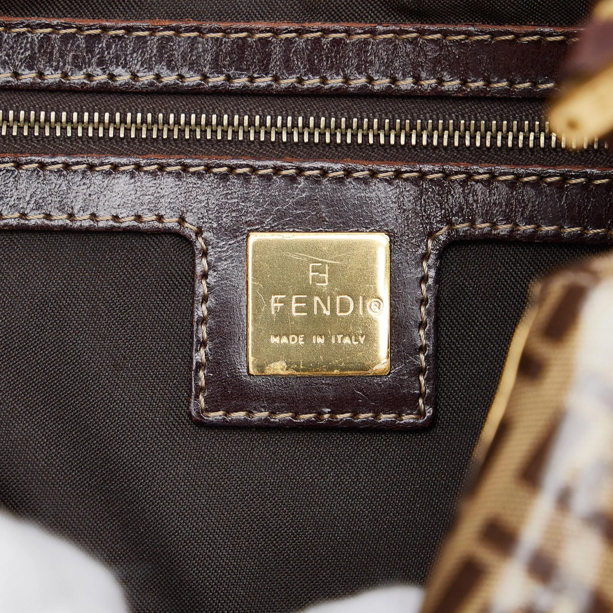 Fendi Crystal Zucchino  Flap Baguette (SHG-MKFmEx)