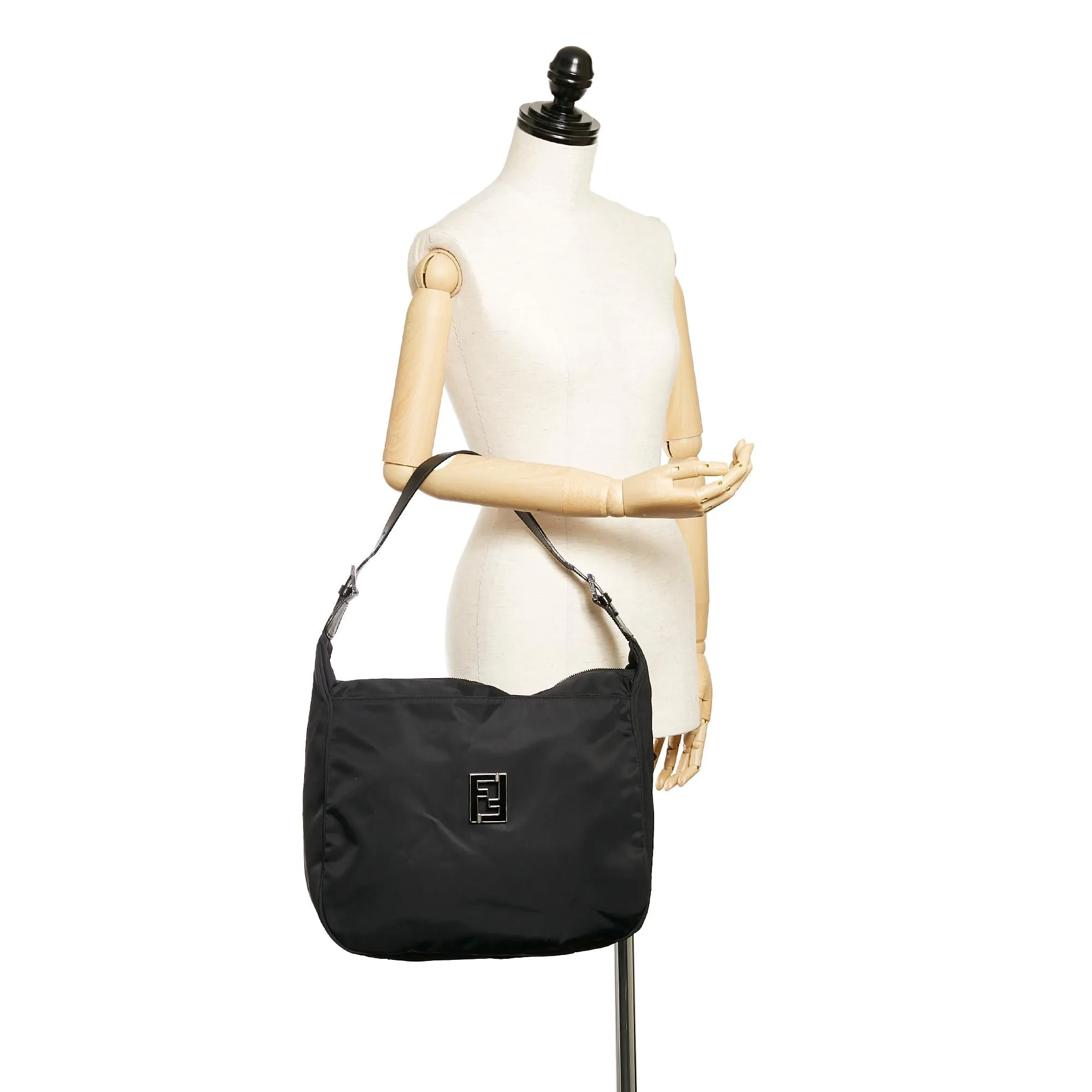 Fendi Nylon Shoulder Bag (SHG-27280)