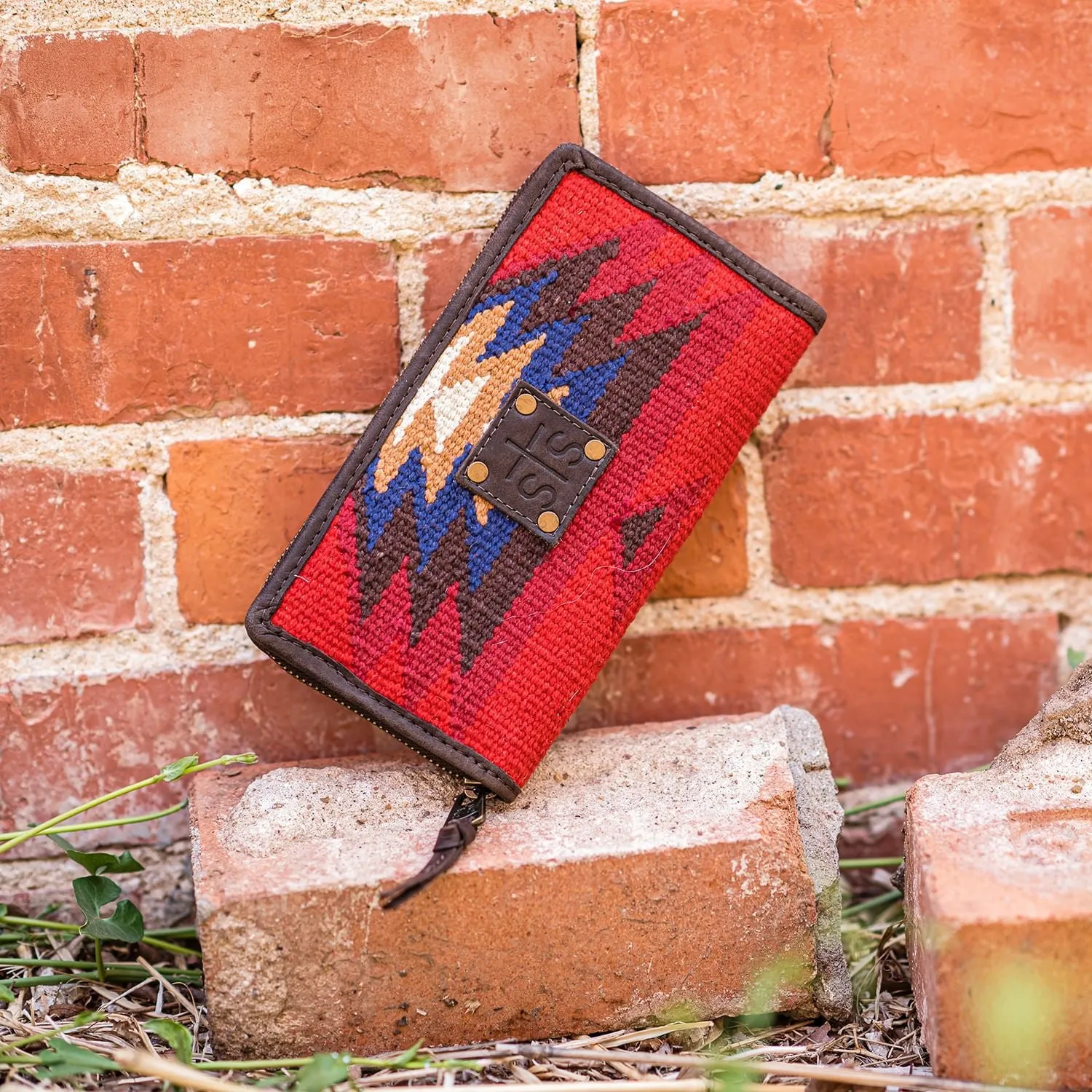 STS Crimson Sun Ladies Western Bifold Zip-Around Wallet