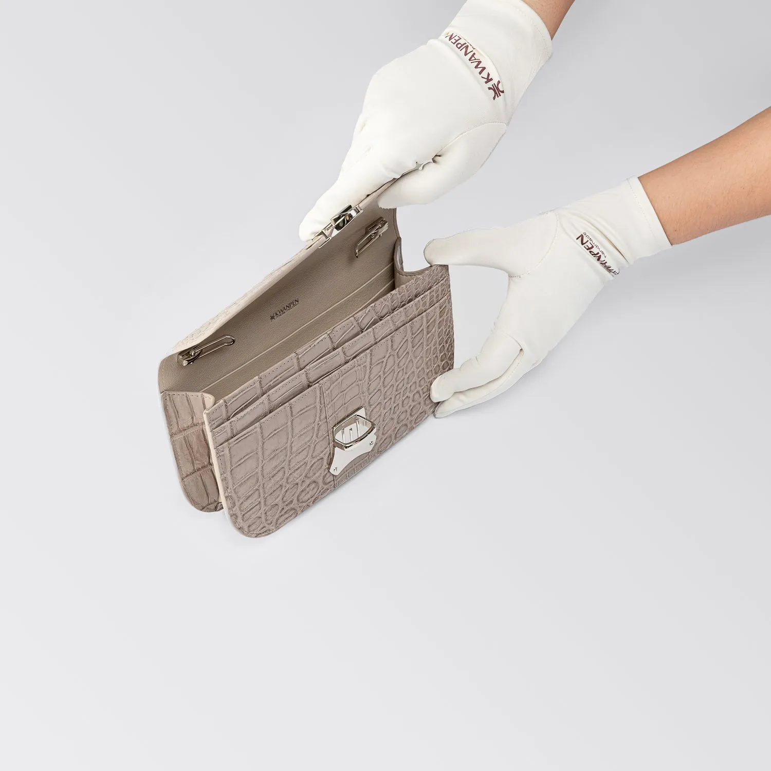 VELA TRINITY CHAIN WALLET